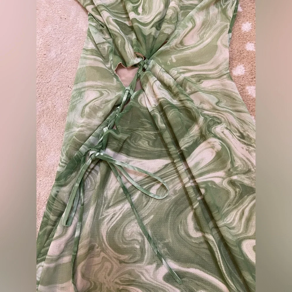 Naked Wardrobe NWT lime green white swirl cutout mini dress women’s size XL - Picture 3 of 6